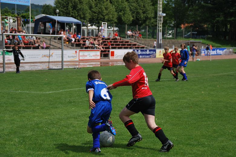 780x520Kinder u.Jugendsportspiele Neustadt-Sa. 1.07 (22).JPG